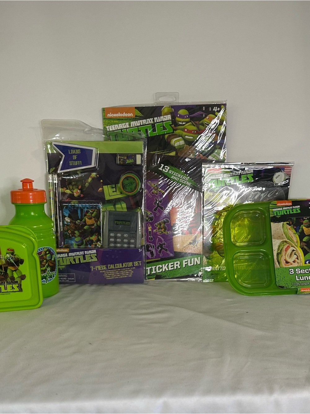 Teenage Mutant Ninja Turtles TMNT Green Calculator, Activities and Lunch Set